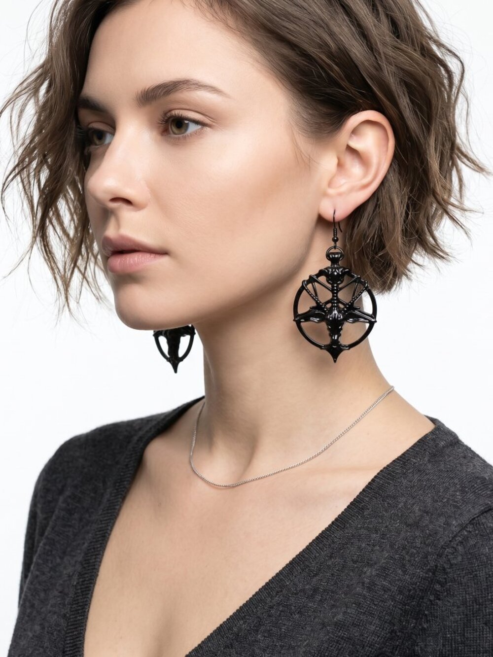 *Vintage Gothic Goat Head Earrings